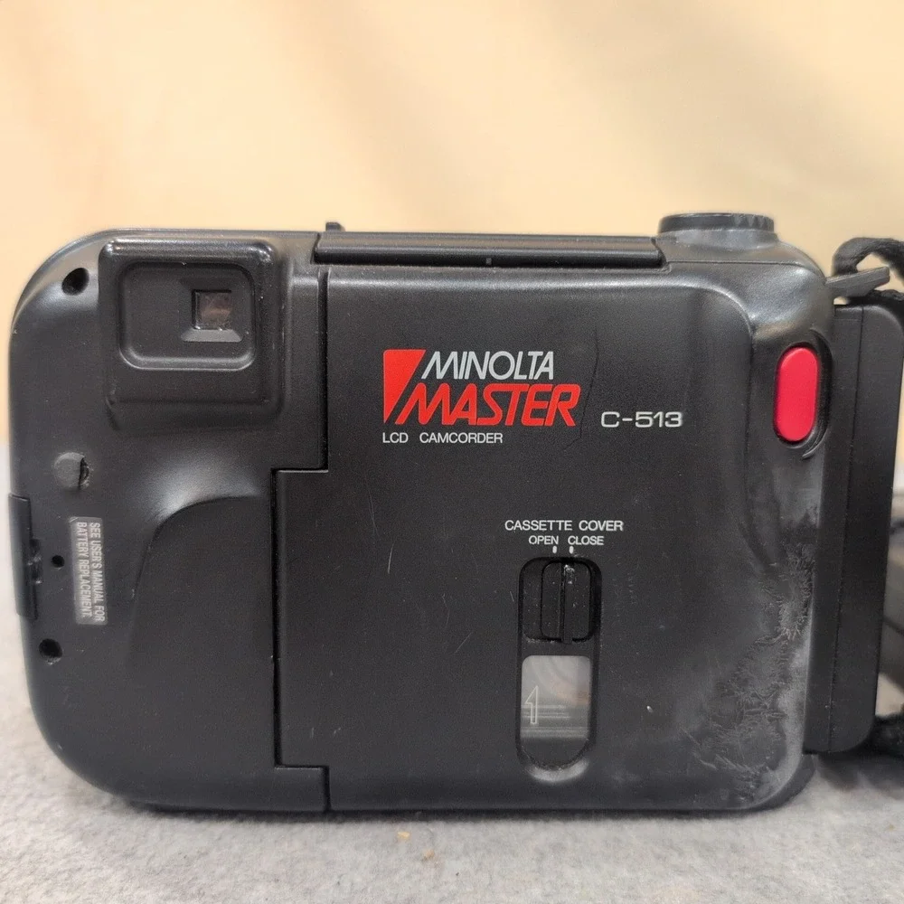 Minolta Master C-513 Compact VHS Camcorder VTU-500 Tuner Charger Manual Bundle